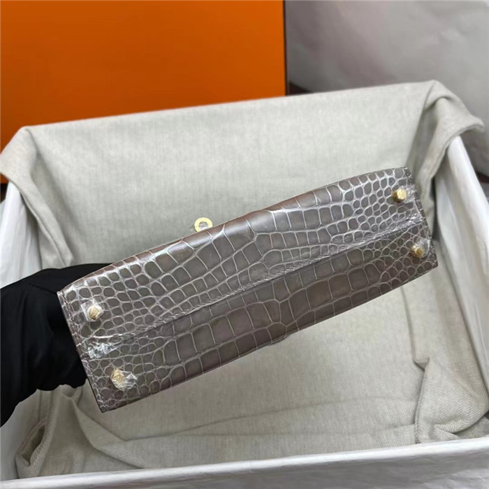 HERMES 에르메스 미니 켈리백 19CM 오리지날 악어가죽사용 (100%수작업) H607781